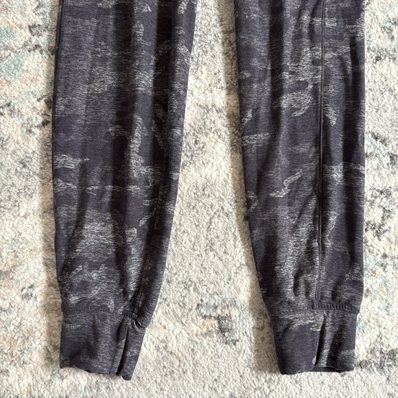 Lululemon Ready To Rulu Pant in Incognito Camo HTR Black / Black - Picture 3 of 9